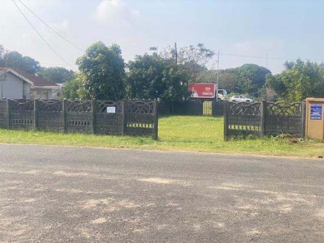 450 m² Land available in Esikhawini