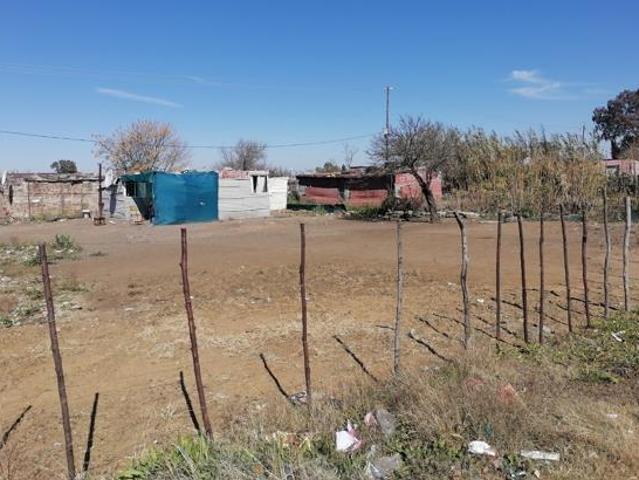 450 m² Land available in Kroonstad Central