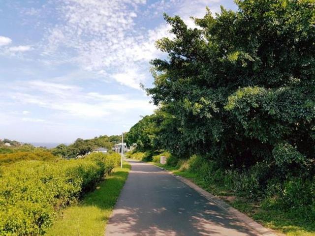 450 m² Land available in Salt Rock