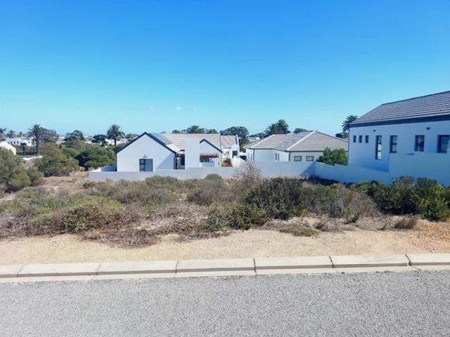 450 m² Land available in Shelley Point