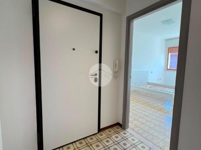 450 / mese, 141 Mq Tecnocasa.it 61231014