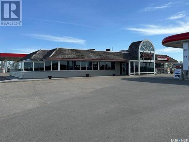 450 North Service Road, Moose Jaw, SK, S6H 8A6 commercial for sale | Listing ID SK982527 | Royal LePage