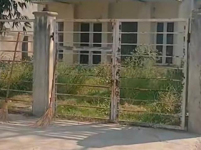 450 Sq.Yd. Plot in Sector 44 Noida Listing ID: #9957