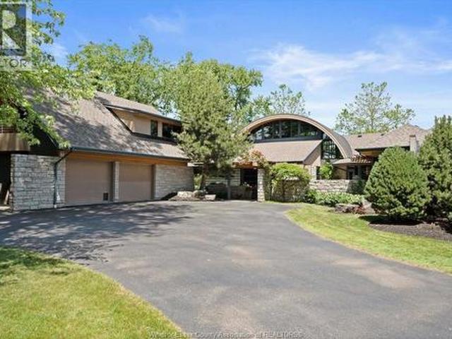 450 Russell Woods Road, Lakeshore, ON, N8N 3S5 house for sale | Listing ID 26013 | Royal LePage