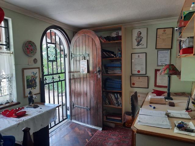 450m² Guesthouse For Sale in Paglande