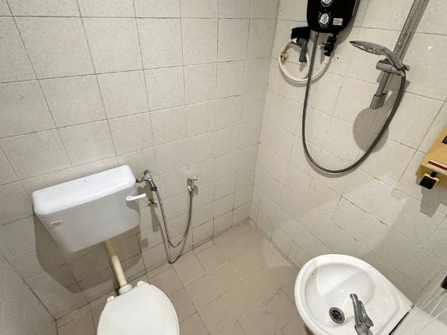[450m to The Starling Mall | Private Toilet | Zero deposit ] ️ Aircon Room di Damansara Uptown SS21‼️