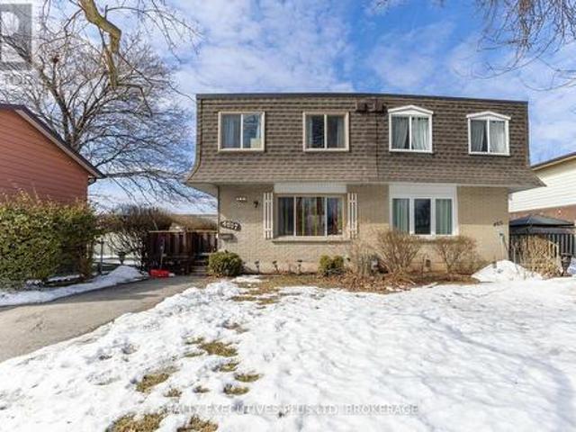 4517 Sussex Drive, Niagara Falls 212 Morrison, ON, L2E 6S1 house for sale | Listing ID X11999 | Royal LePage