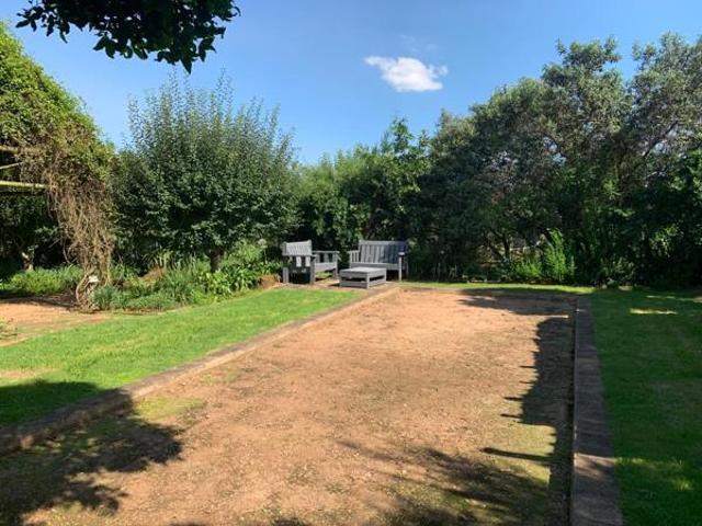 451 m² Land available in St Johns Village