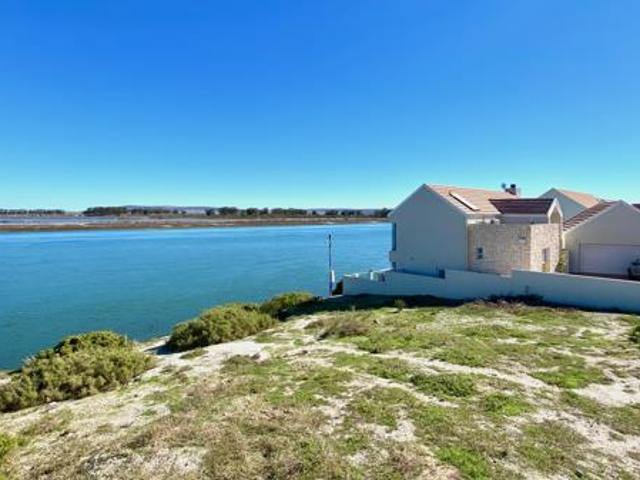 452 m² Land available in Port Owen