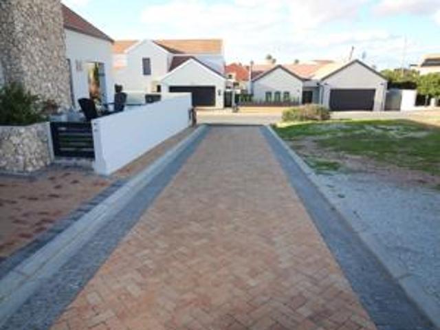 452 m² Land available in Port Owen