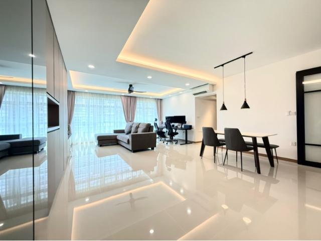 452A Bukit Batok West Avenue 6 HDB Apartment For Sale, $850,000, 3 Bed 2 Bath 1,237 sqft $687.00 psf