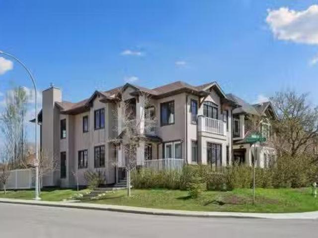 4538 Montgomery Avenue Nw, Calgary, AB, T3B 0K9 house for sa.