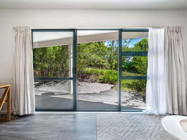 4/53 The Avenue, Albany, North Shore City