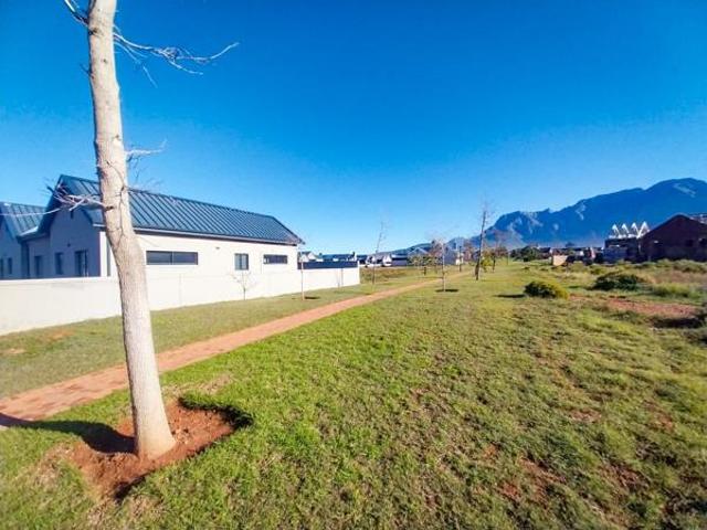 454 m² Land available in Worcester Central