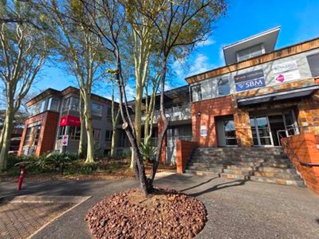 454m² premium office to let in menly.