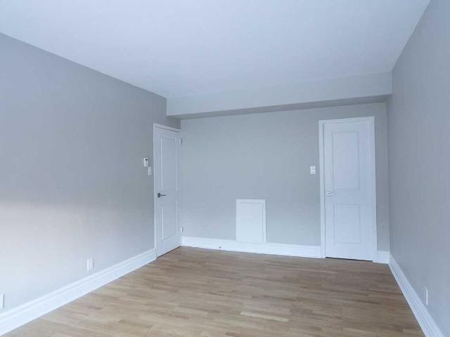 4555 Bonavista Avenue 1 Bedroom Apartment for Rent at 4555 Av Bonavista, Montréal, QC H3W 2C7 Snowdon