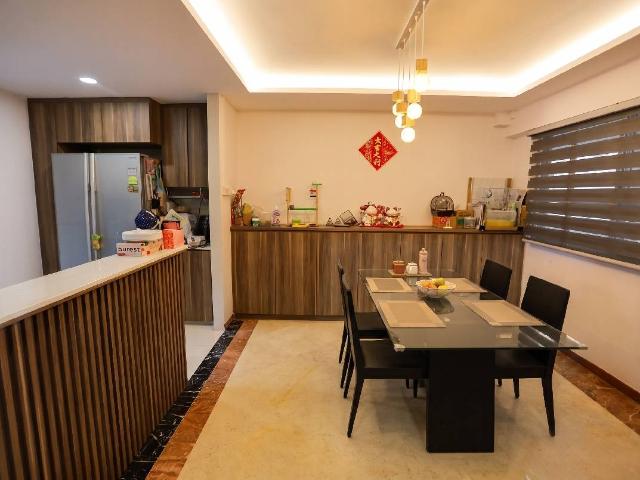 455 Hougang Avenue 10 HDB Apartment For Sale, $1,050,000, 3 Bed 3 Bath 1,561 sqft $673.00 psf