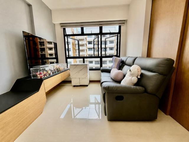 455B SENGKANG WEST AVENUE HDB Apartment For Sale, $388,000, 1 Bed 1 Bath 409 sqft $949.00 psf