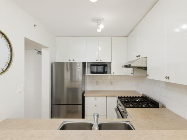 4567 Hazel St 9th Floor, Burnaby