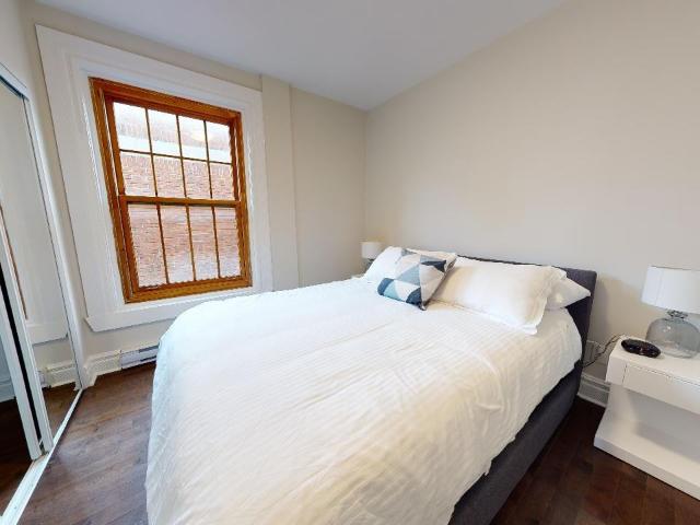 4560 Sainte Catherine 2 Bedroom Apartment for Rent at 4560 Rue Sainte Catherine O, Westmount, QC H3Z 1S2