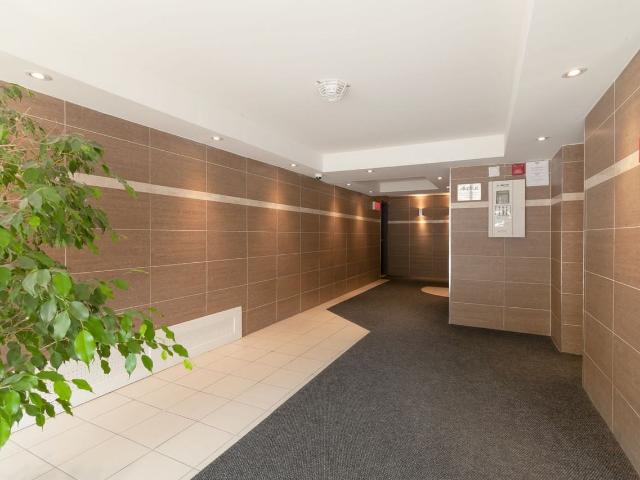 4570 4590 Queen Mary 1 Bedroom Apartment for Rent at 4580 Ch Queen Mary, Montréal, QC H3W 1W6 Côte Des Neiges