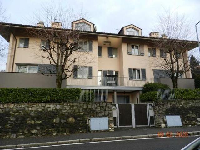 457/2025 U BG VILLA BIFAMILIARE IN ASTA A Bergamo