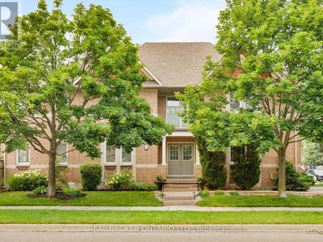 457 Ravineview Way, Oakville, ON, L6H 6S8 house for sale | Listing ID W13577 | Royal LePage
