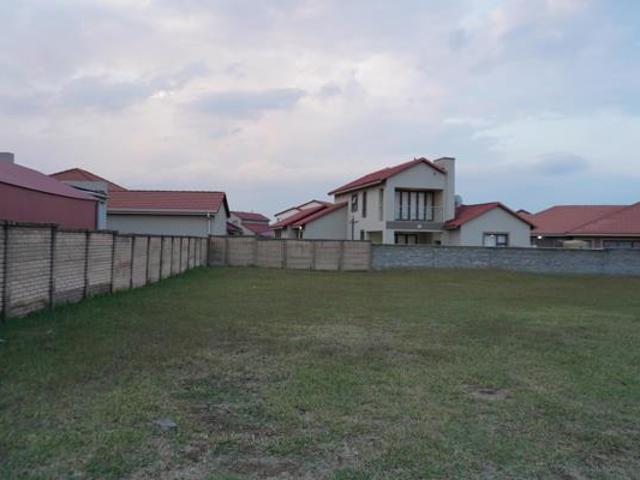 458 m² Land available in Waterkloof East