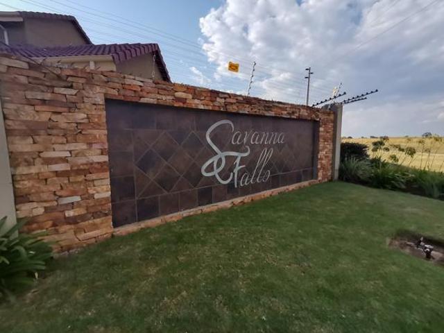 458 m² Land available in Waterkloof East