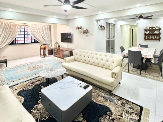 459 Pasir Ris Drive 4 HDB Apartment For Sale, $880,000, 4 Bed 2 Bath 1,528 sqft $576.00 psf