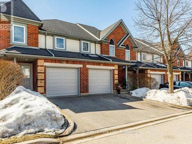 45 920 Edinburgh Road S, Guelph Kortright West, ON, N1G 5C5 townhouse for sale | Listing ID X12014 | Royal LePage