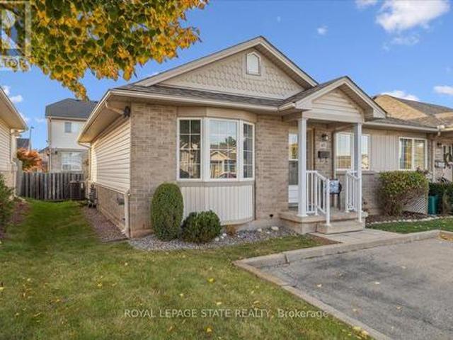 45 24 Kenyon Cres, Grimsby, ON, L3M 5S4 townhouse for sale | Listing ID X11929 | Royal LePage