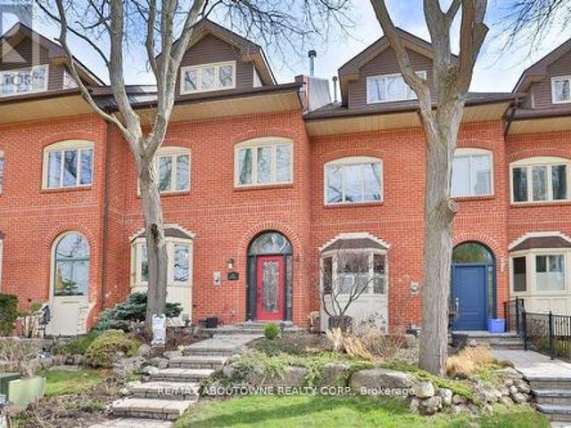 45 Tradewind Drive, Oakville, ON, L6L 6K9 house for sale | Listing ID W13144 | Royal LePage