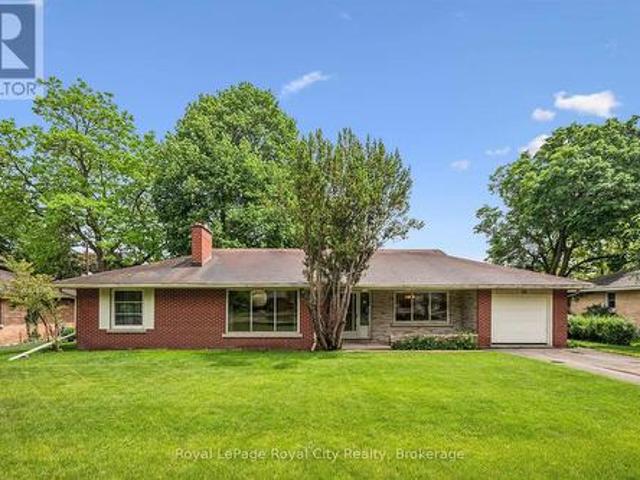 45 Waverley Drive, Guelph Riverside Park, ON, N1E 1G7 house for sale | Listing ID X13445 | Royal LePage