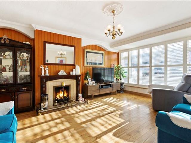 45 Broadford Drive, Ballinteer, Dublin 16 Sherry FitzGerald Dundrum 4904 MyHome. Ie Residential