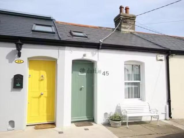 45 Coldwell Street, Glasthule, Co. Dublin is for rent