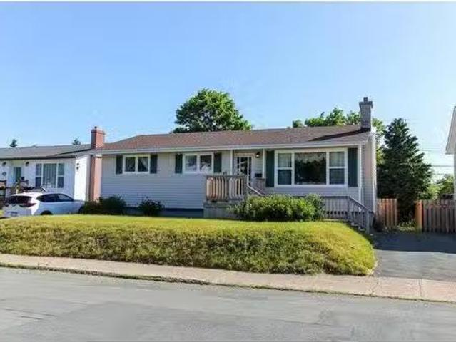 45 Grieve Street, St. John'S, NL, A1E 3W2 house for sale Li.
