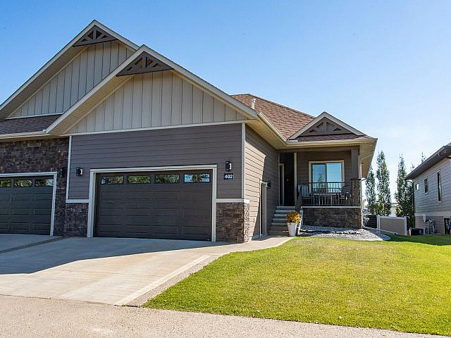 45+ Half Duplex Bungalow W/ Attached Garage In Sylvan Lake!