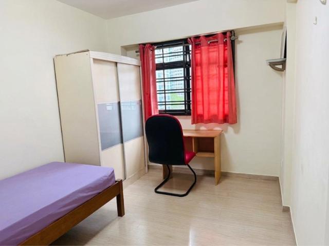 45 Jalan Tiga HDB Apartment Room Rental, $980, 1 Bed 2 Bath 968 sqft $1.01 psf