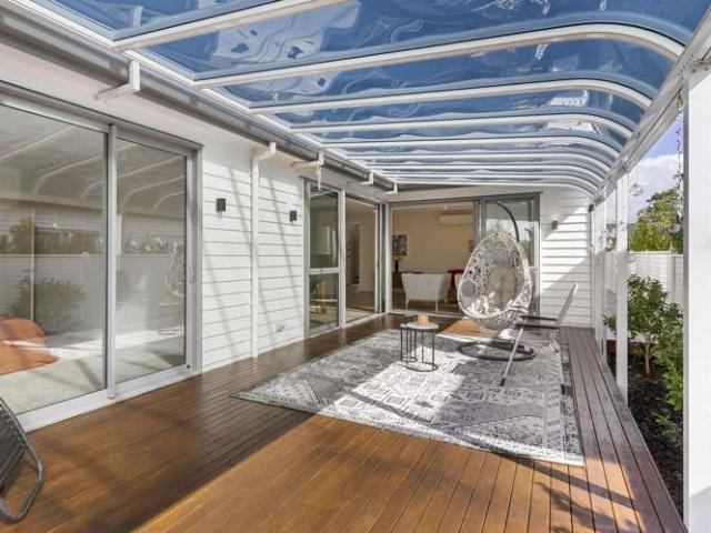 45 Johns Creek Crescent, Silverdale, Rodney