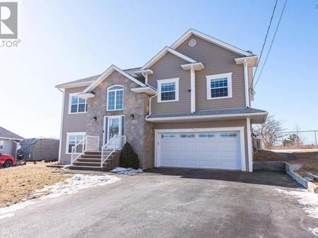 45 Lucy Court, Middle Sackville, NS, B4E 0C8 house for sale | Listing ID 202504 | Royal LePage