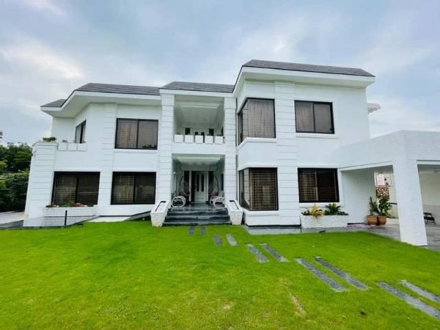 45 Marla Corner Main Boulevard Basement House For Sale in Bahria Town Lahore Golf View Residencia ID 81103