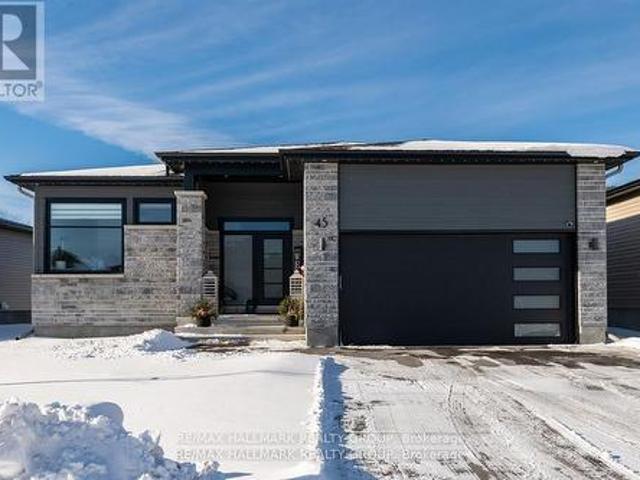 45 Richer Street N, North Stormont, ON, K0A 1R0 house for sale | Listing ID X12014 | Royal LePage