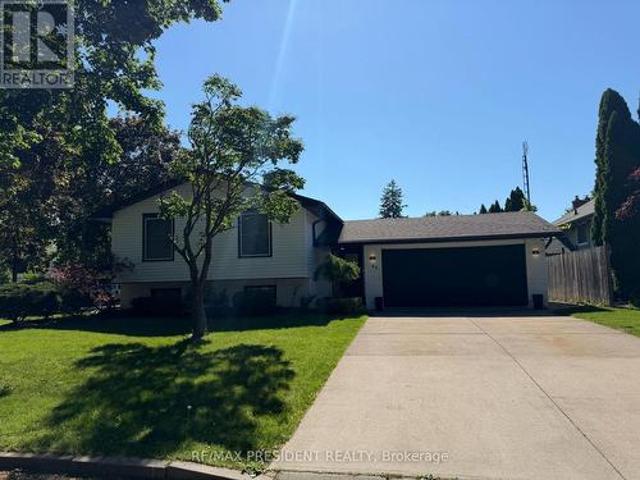 45 Royal Oak Drive, St. Catharines, ON, L2N 6K4 house for sale | Listing ID X13433 | Royal LePage