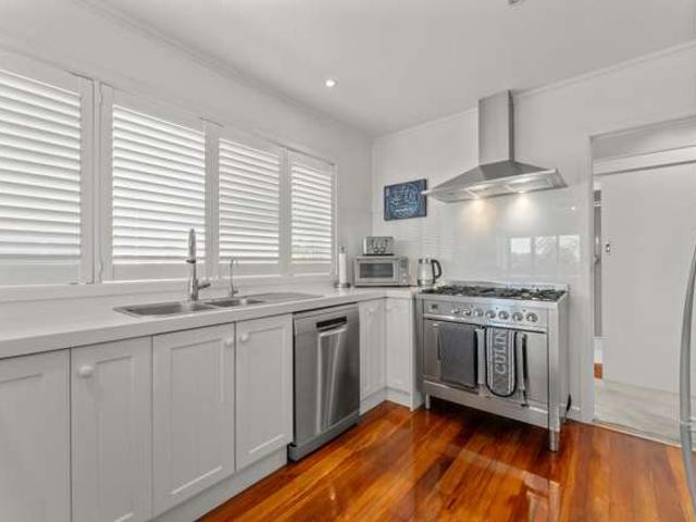 45A & 45B Braemar Road, Rothesay Bay, North Shore City