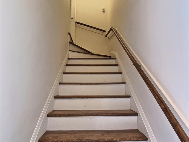 4602 Rue Stanley Weir
