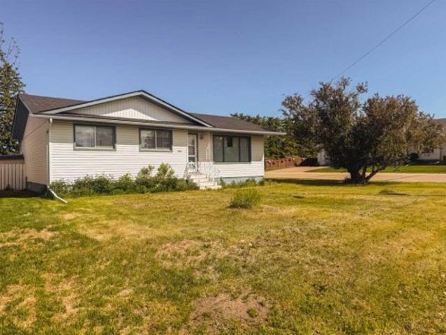 4603 54 Street, Rycroft, AB, T0H 3A0 house for sale | Listing ID A2321 | Royal LePage