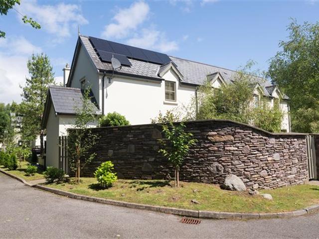 460,000 | 18 Finnihy Woods, Kenmare, Kerry Majella O Sullivan Limited 5006 MyHome. Ie Residential