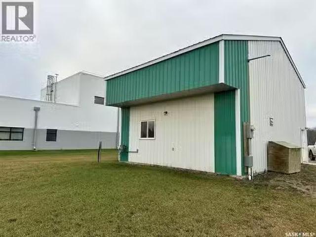 460 Highway, Hudson Bay, SK, S0E 0Y0 commercial for sale Li.