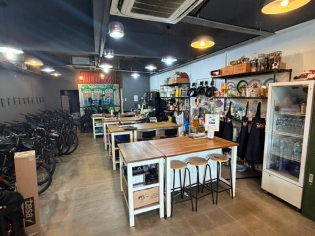 462 Crawford Lane Shop / Shophouse For Sale, $2,500,000840 sqft $2,976.00 psf